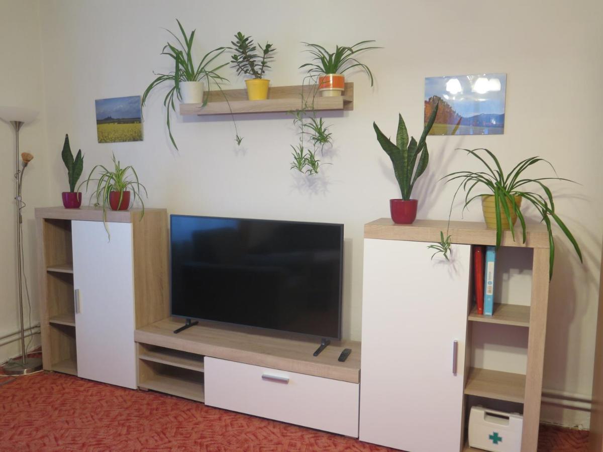 Apartman Hruba Skala Exterior photo