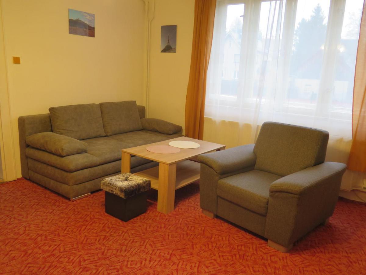 Apartman Hruba Skala Exterior photo