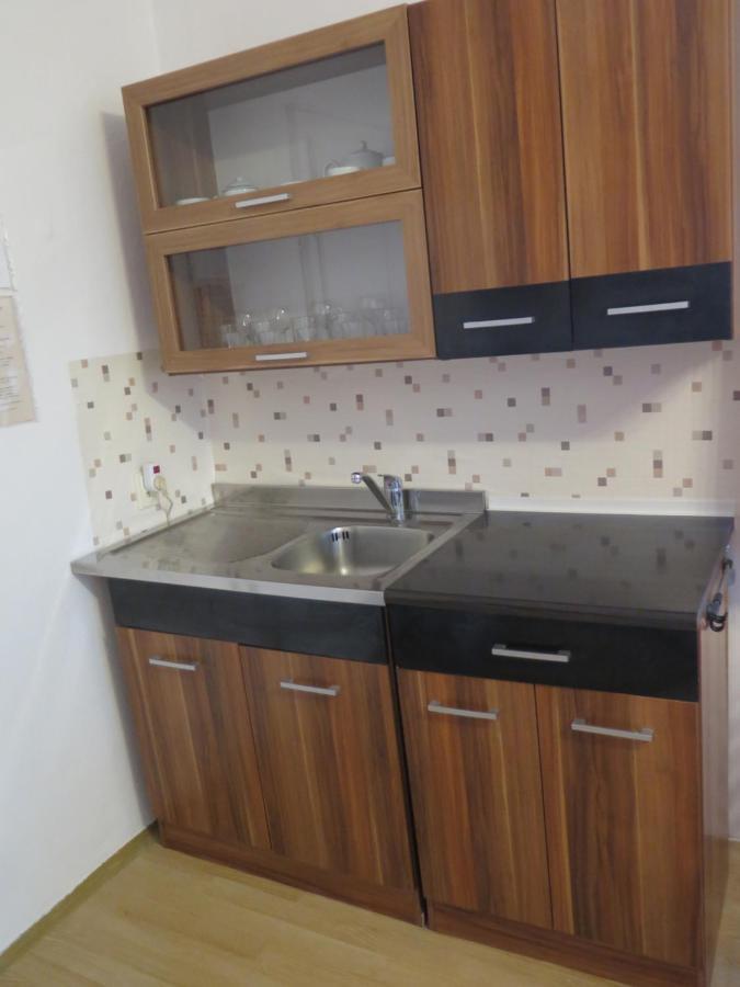 Apartman Hruba Skala Exterior photo